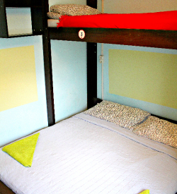 Семейный номер с дополнительной двухъярусной кроватью и ТВ